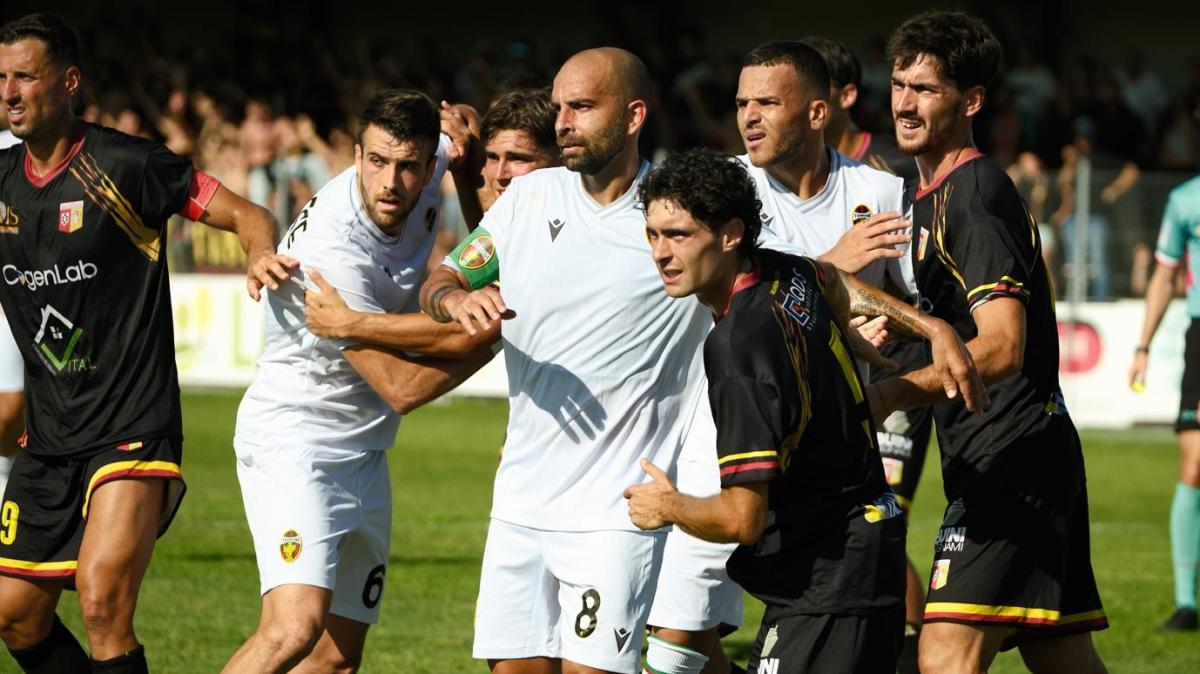 Proietti punto fermo della Nuova Ternana: fascia, assist e leadership