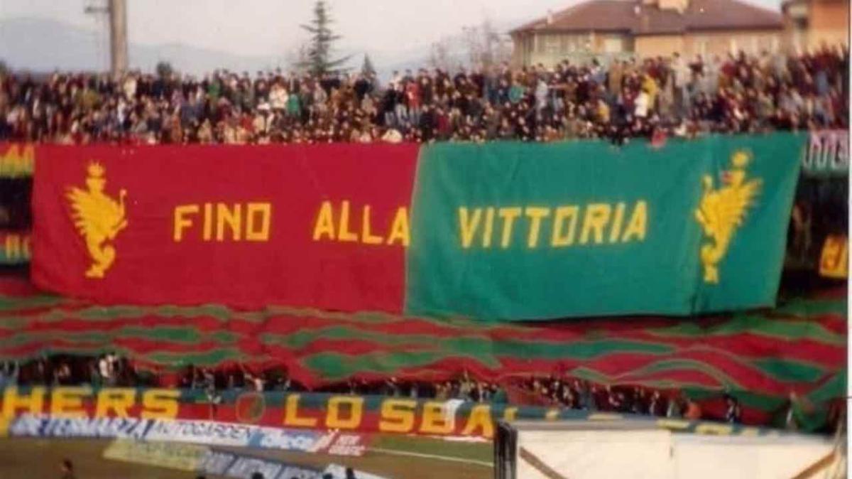 Vecchia foto Curva Est 