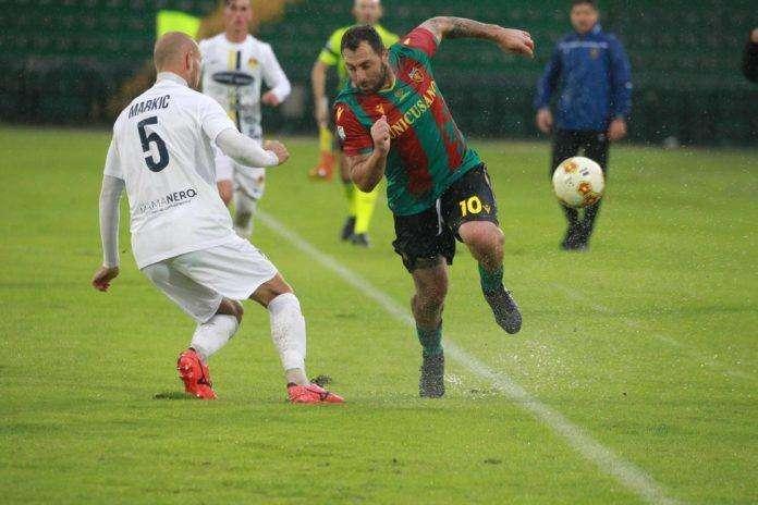 Vantaggiato su Lucarelli: "Ha portato mentalità e gioco"