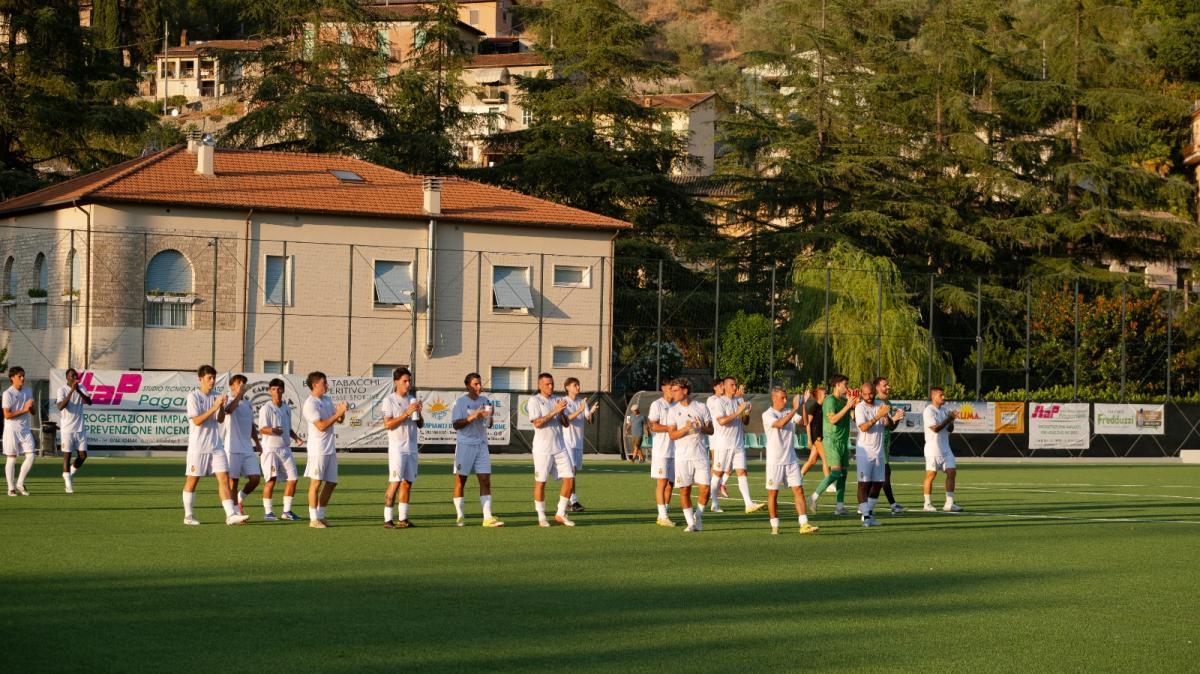 Rassegna stampa - La Nazione - In 500 alla prima uscita, pari per la Nuova Ternana