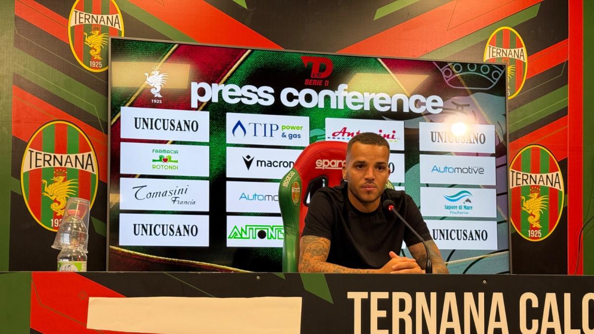 Ternana-Aquila Montevarchi 4-1, Bonacchi: "Andiamo avanti senza fare calcoli"