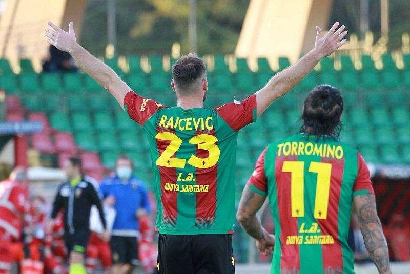 Le pagelle: Raicevic entra e decide, trequartisti in palla ma senza gol Errori in difesa: tutti regalati i gol