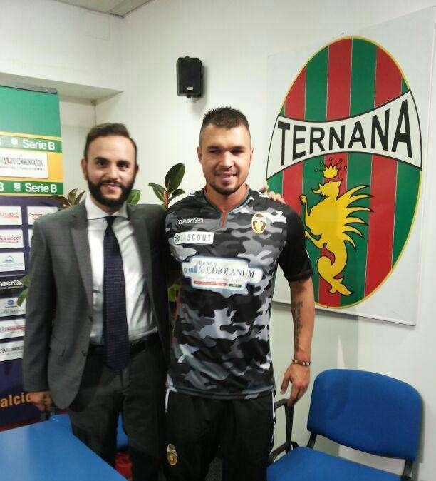 FOTO TN - Bojinov indossa la maglia con sponsor