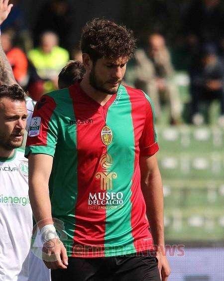 Partita l'asta di beneficenza per le maglie di Ternana-Avellino