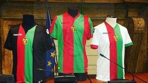 E' tempo di votare: si sceglie la terza maglia per la prossima stagione