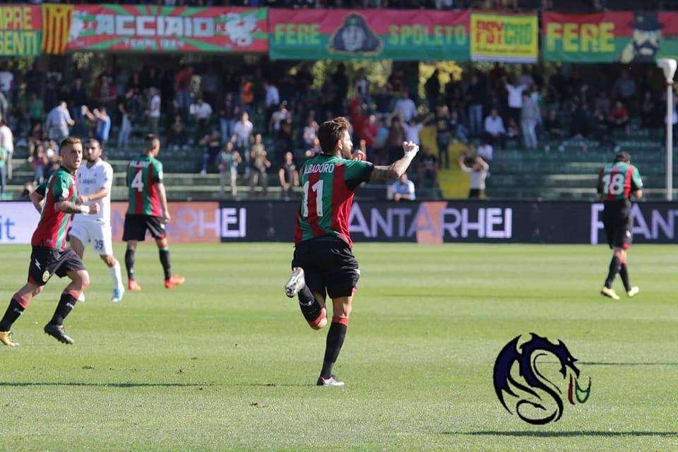 Ternana - Ultimo giorno di riposo, poi a tutto derby