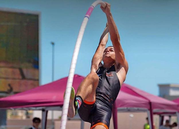 BEFANI È VICE CAMPIONE D'ITALIA NEL SALTO CON L'ASTA