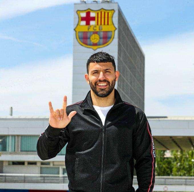 [ÚLTIMA HORA] El FC Barcelona ficha al Kun Agüero