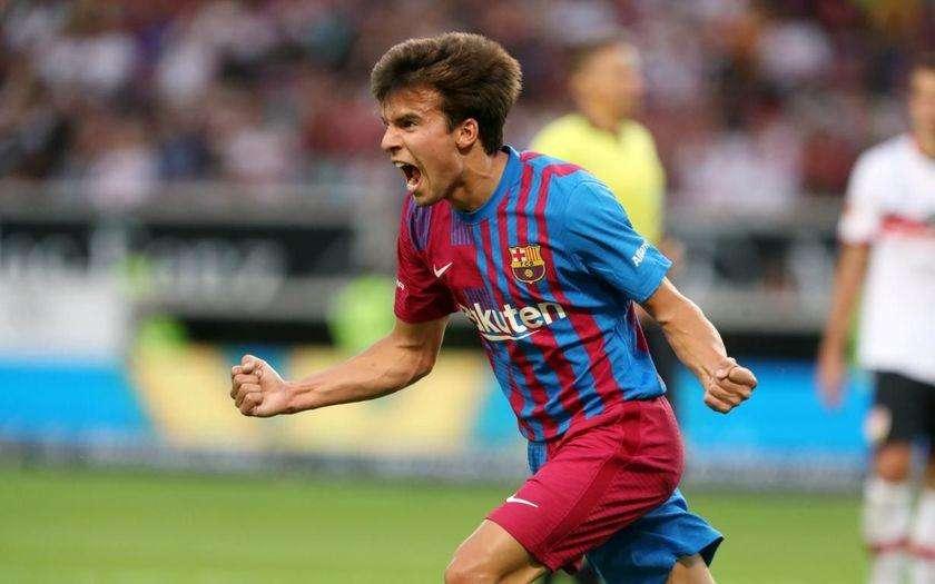 El Benfica no piensa en el fichaje de Riqui Puig