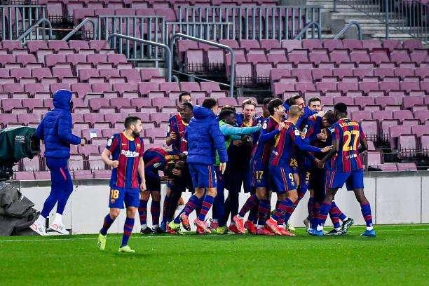Koeman:"El equipo cree en sí mismo, es importante que el vestuario esté unido"