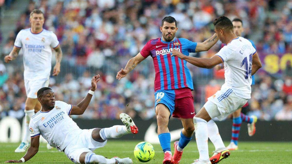 El Kun Aguero se estrena como goleador blaugrana