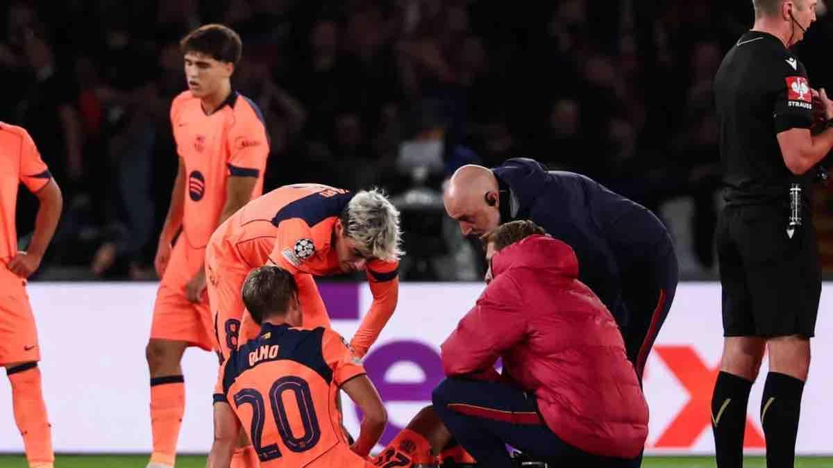 ¡Alarma en el Barça! Dani Olmo cae lesionado ante el PSG y Flick recibe otra mala noticia