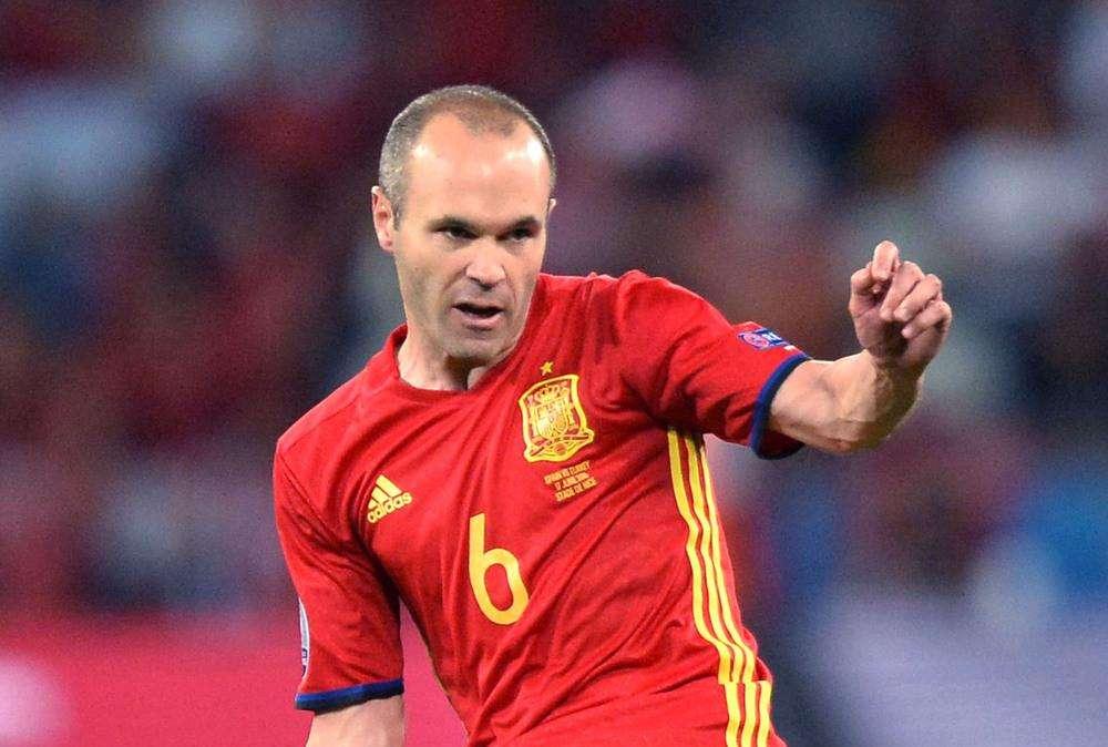 Iniesta: "Partido completísimo de todos los jugadores"