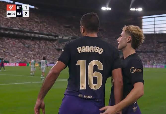 ¡Rodri brilla ante el Betis! El nuevo motor del Barcelona
