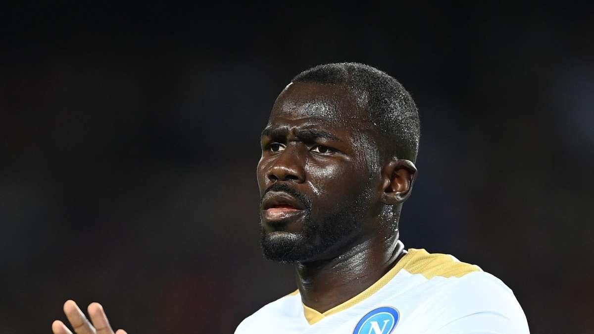 Sport: "Koulibaly, prioridad para el central"