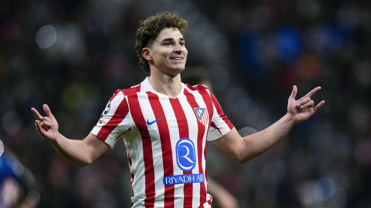 El club que quiere arrebatar el fichaje de Julián Álvarez al Barça