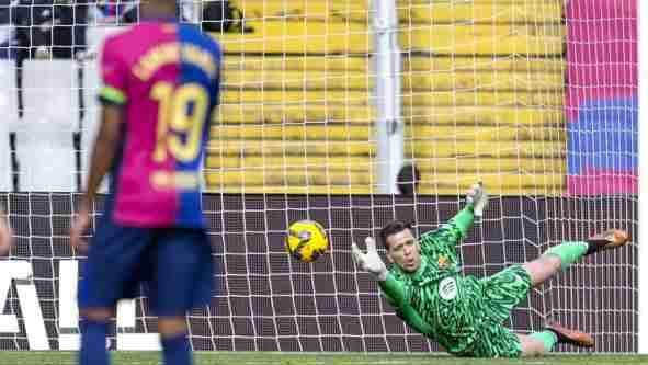 Szczęsny se enfoca en el presente y evita hablar de su renovación