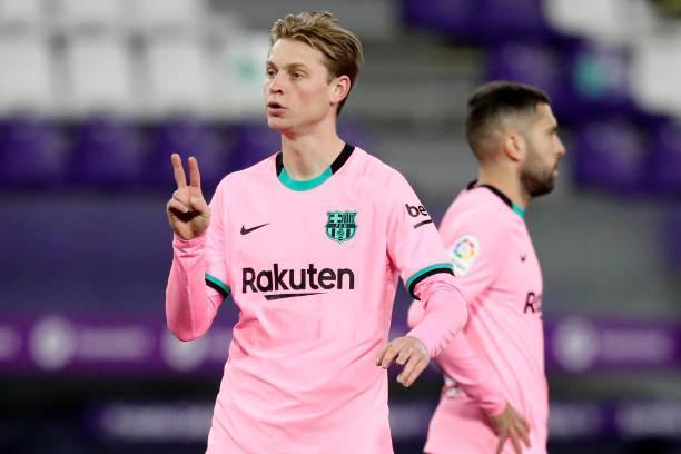 Frenkie de Jong desafía la recomendación médica del Barcelona: sigue rechazando la operación