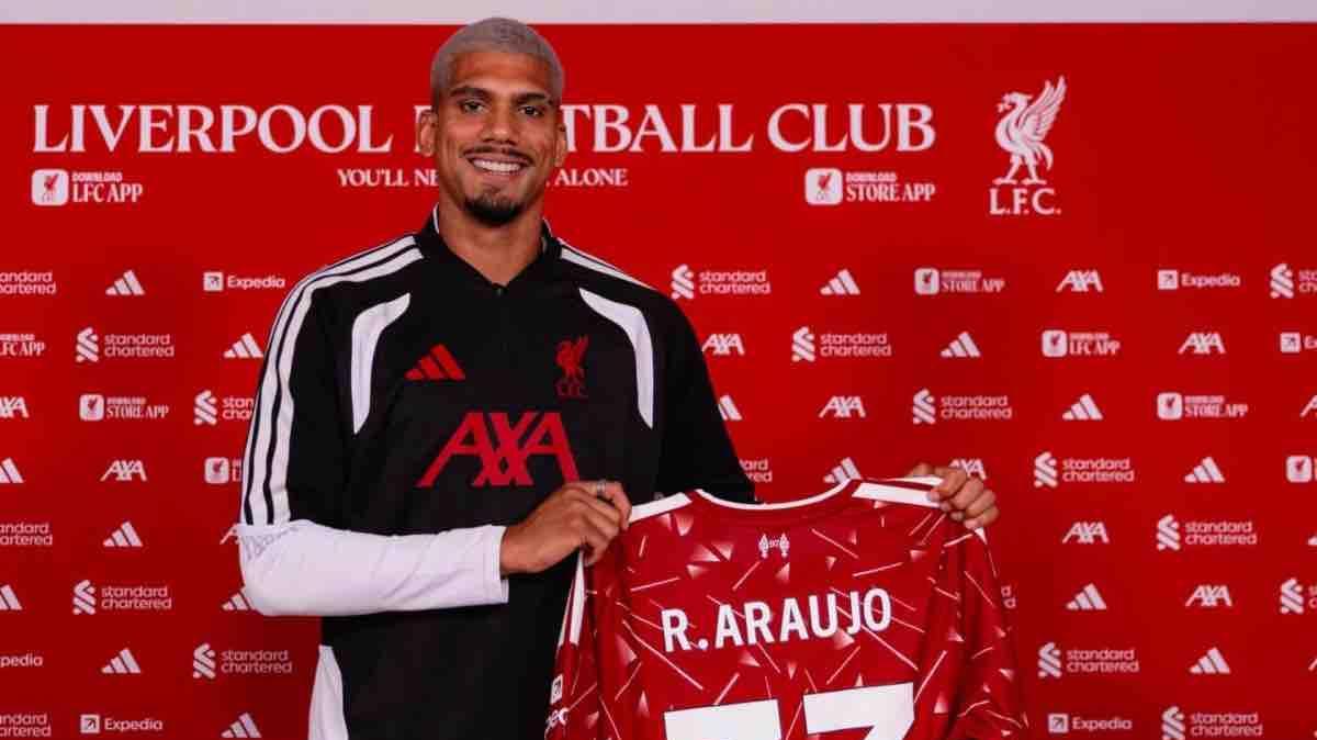 ¡Oficial: Ronald Araujo deja el Barça! El Liverpool se lleva al capitán y ya tiene precio para comprarlo