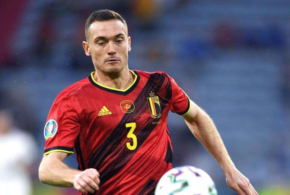 Ajax, el ex barcelonista Vermaelen podría regresar como entrenador del filial