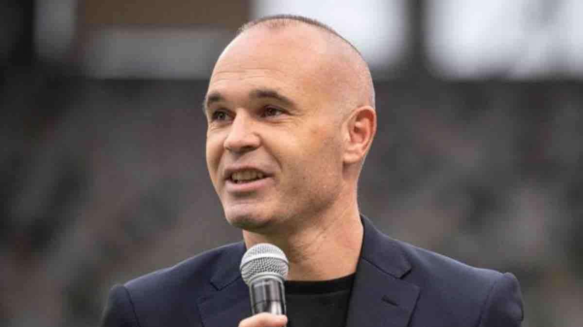 Iniesta se rinde ante Pedri: "Es extraordinario, tiene una historia única y un futuro ilimitado"