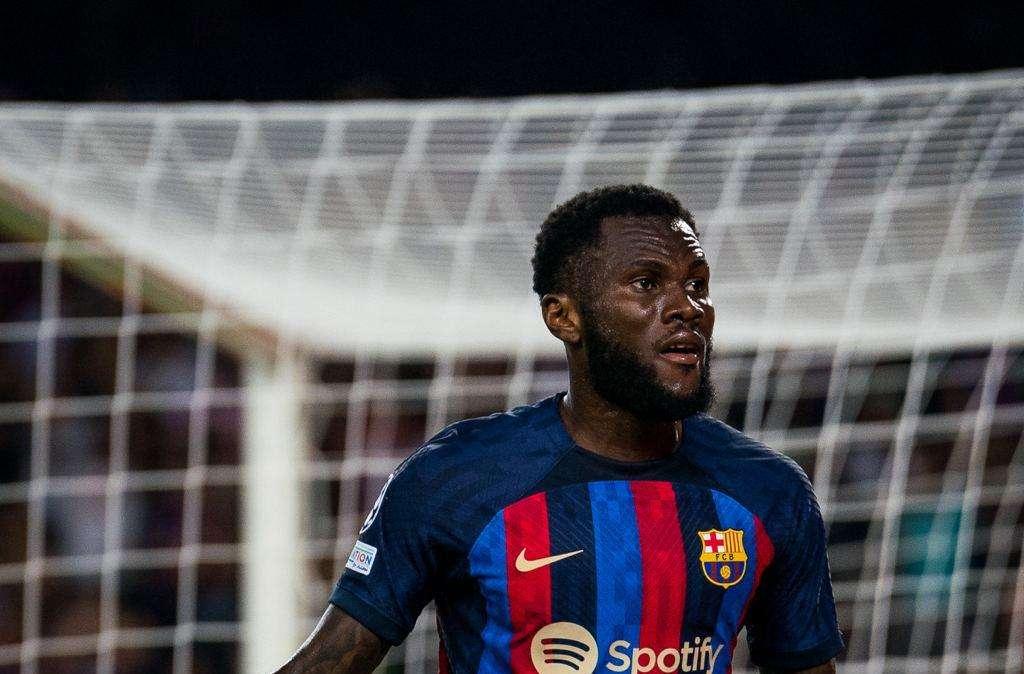 Valencia furioso con el árbitro: "Falta de Kessié, fue penalti. ¿Por qué no corrige el VAR?"
