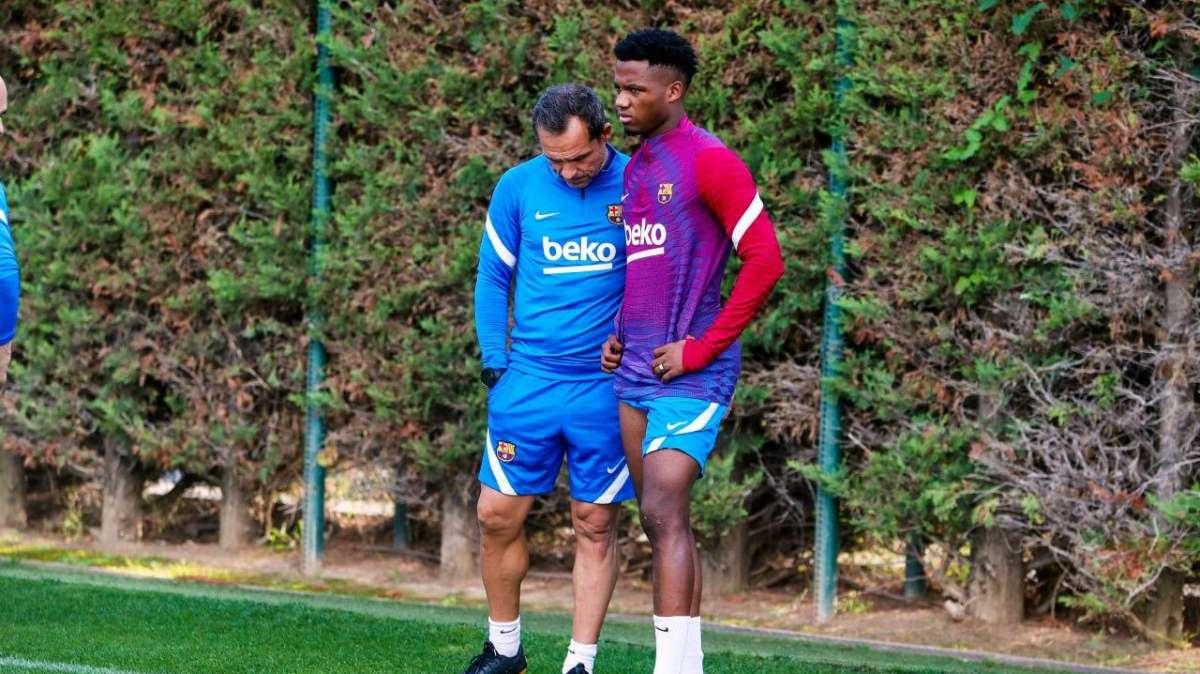Sergi Barjuan dirige su primer entrenamiento