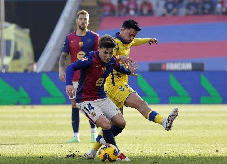El Barça cae ante Las Palmas en un partido marcado por la polémica arbitral