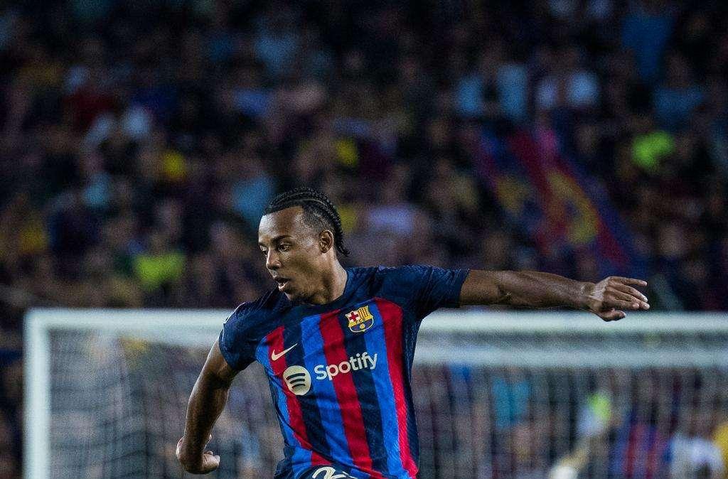 Koundé desvela: "Xavi me convenció para fichar por el Barcelona"