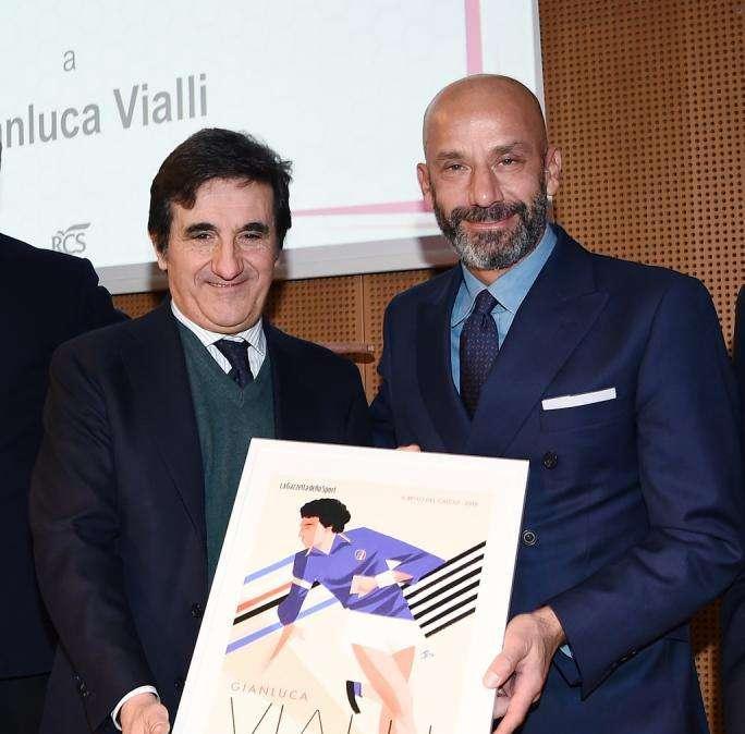 Vialli sorride, capodelegazione a Coverciano. "Orgoglioso di questo ruolo che fu di Gigi Riva"