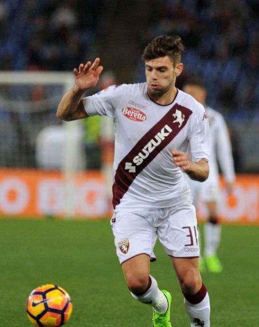 Il Verona chiede Boyè, il Toro risponde con Parigini 