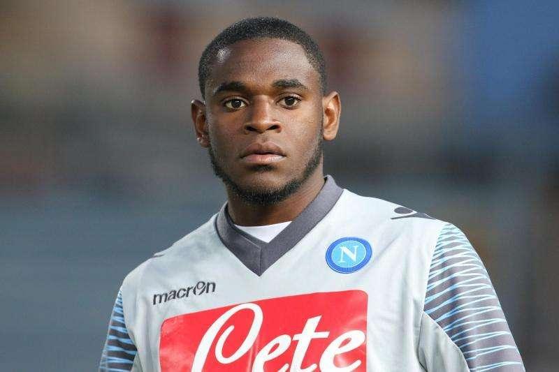 Napoli, anche il Bologna pensa a Zapata