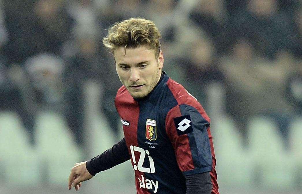 Immobile, intrigo a tre 