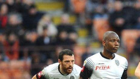 Mudingayi: "Per lo Scudetto vedo bene il Napoli. Ma occhio a Inter, Roma, e al ritorno della Juve"