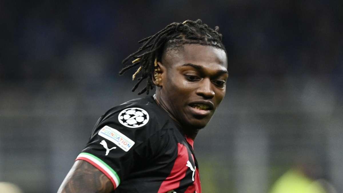Milan, adesso è ufficiale: Leao rinnova fino al 2028
