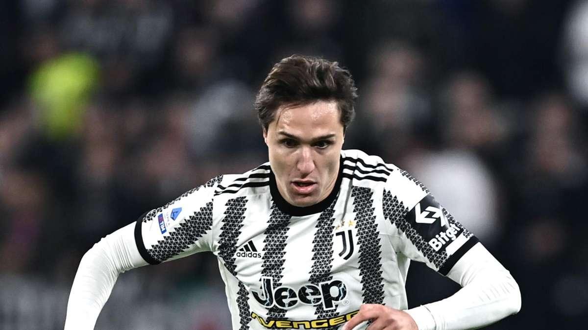 Le formazioni di Napoli-Juventus: c'è Chiesa dall'inizio nei bianconeri 