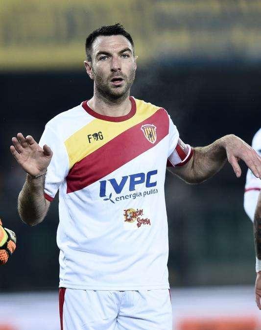 Benevento, trovato positivo Lucioni dopo il match contro il Torino  