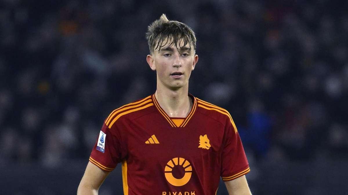 Serie A: le formazioni ufficiali di Roma-Inter: De Rossi sceglie Huijsen in difesa