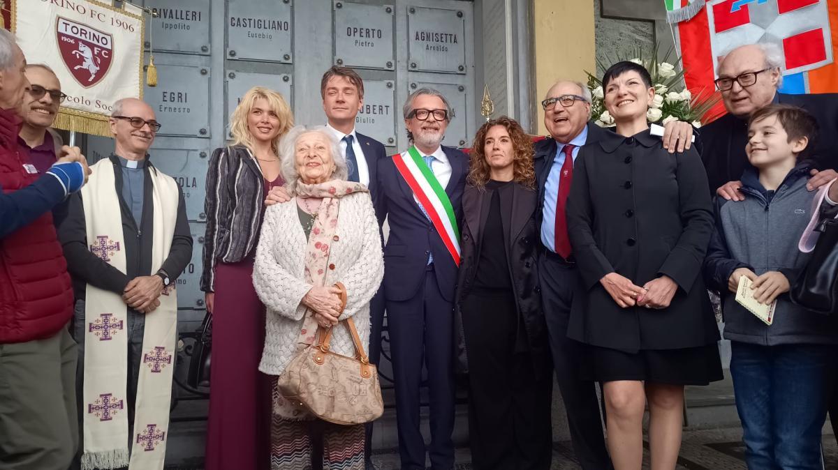 Don Carrega al Monumentale: "Le vite di questi uomini scomparsi non urlano ma sussurrano"