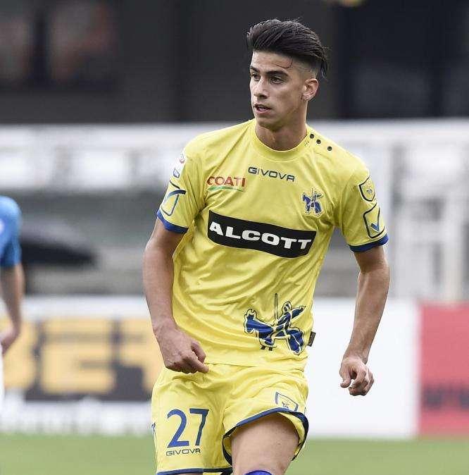 I viola piombano sull'obiettivo granata Depaoli. C'è la richiesta del Chievo