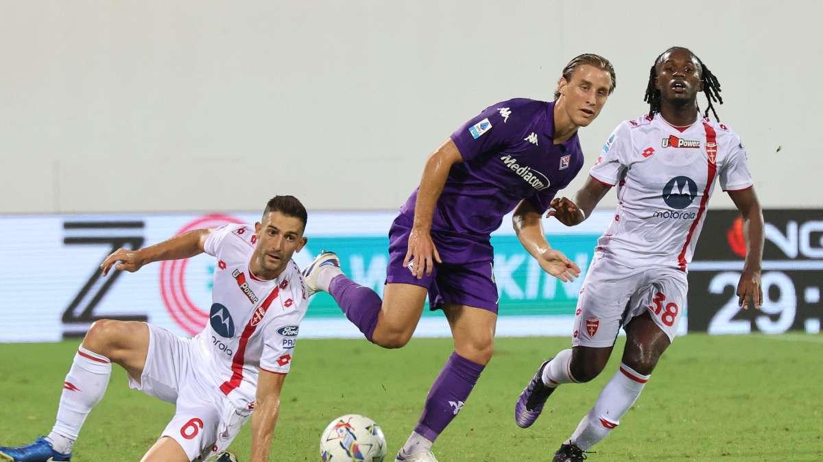 Verona-Cremonese 0-0. Si ferma Gagliardini per un contrasto con Sanabria 