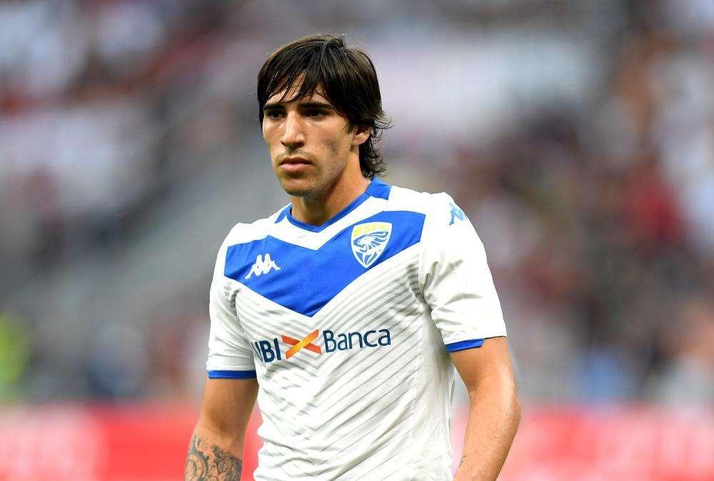All'intervallo senza reti Brescia e Fiorentina, annullato gol alle Rondinelle