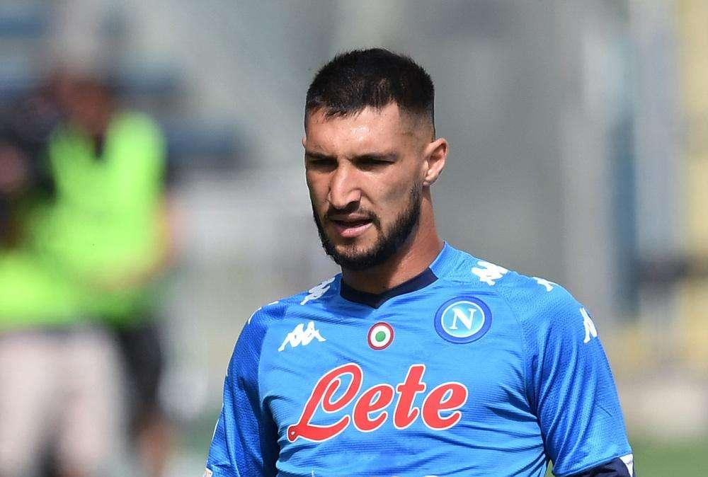 Il Napoli omaggia Diego e batte il Rijeka 2-0. Roma qualificata 