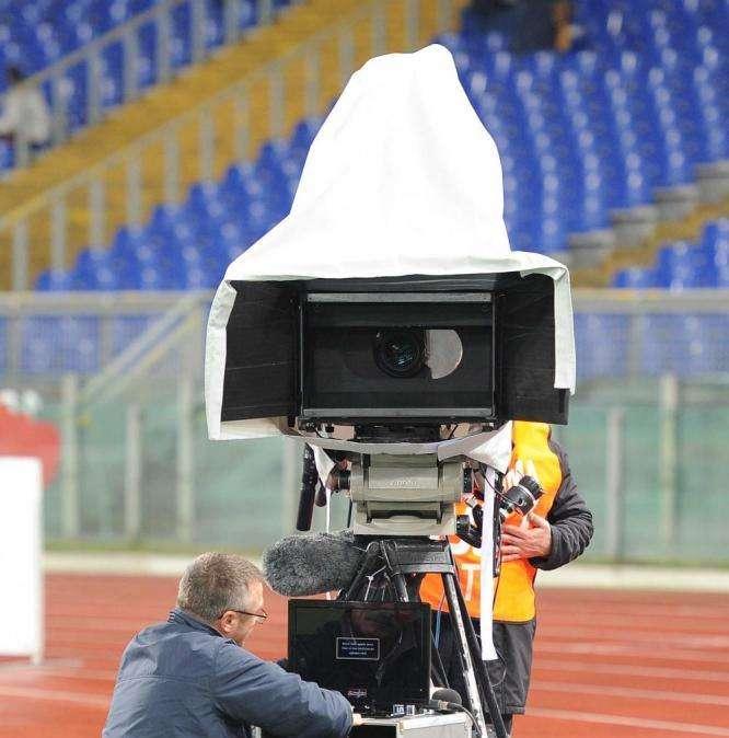 Sky, dal 1° maggio aumenta il costo per gli abbonati