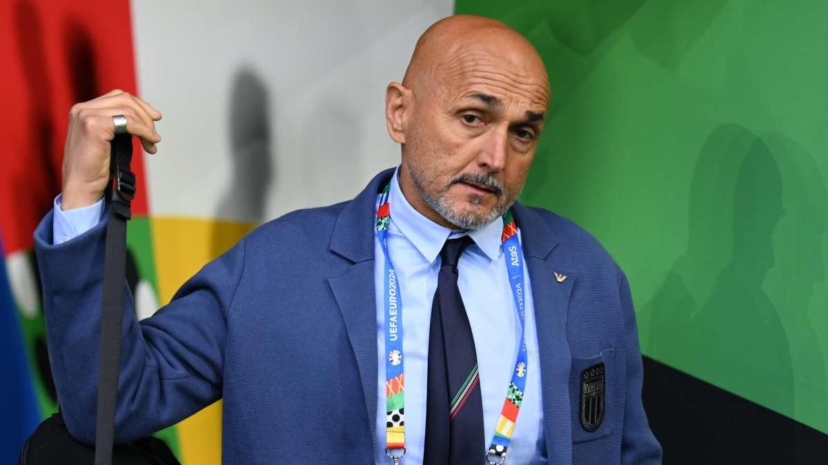La Stampa: "Spalletti, lo sfogo e le "pippe": il ct al veleno dimentica lo stile"