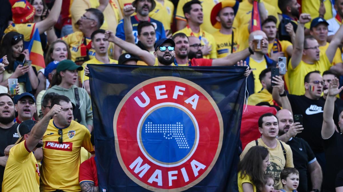 Rosso per chi si copre la bocca: la Uefa prende le distanze
