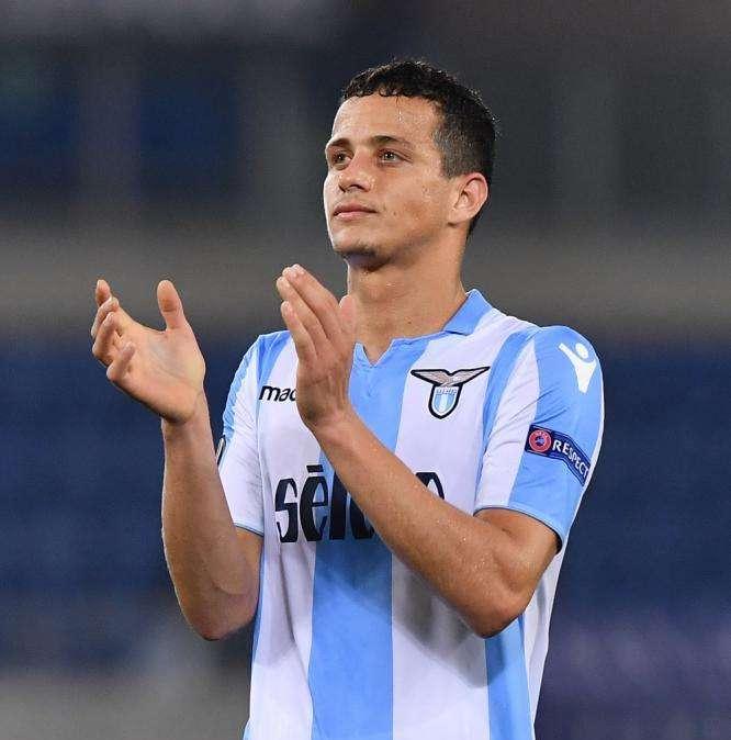 Verso Lazio-Torino: Marusic in vantaggio su Basta