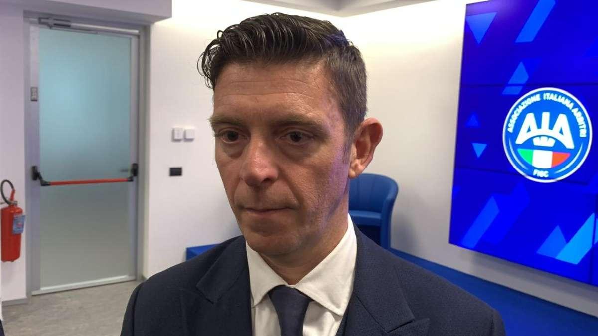 Novità in campo annunciata da Rocchi: "Gli arbitri spiegheranno allo stadio le decisioni del VAR"