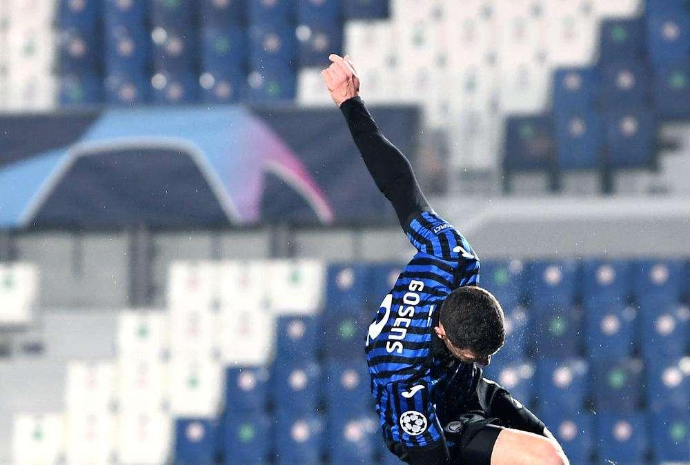 I risultati dei primi tempi, Samp avanti a Napoli, crollo Bologna in casa