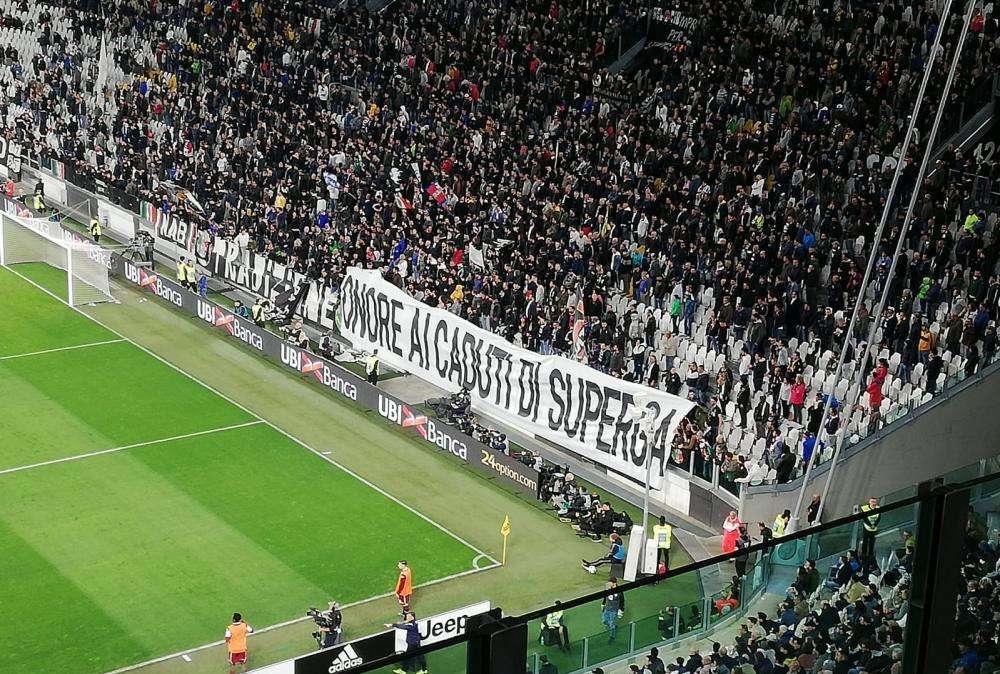 I tifosi bianconeri omaggiano il Grande Torino 